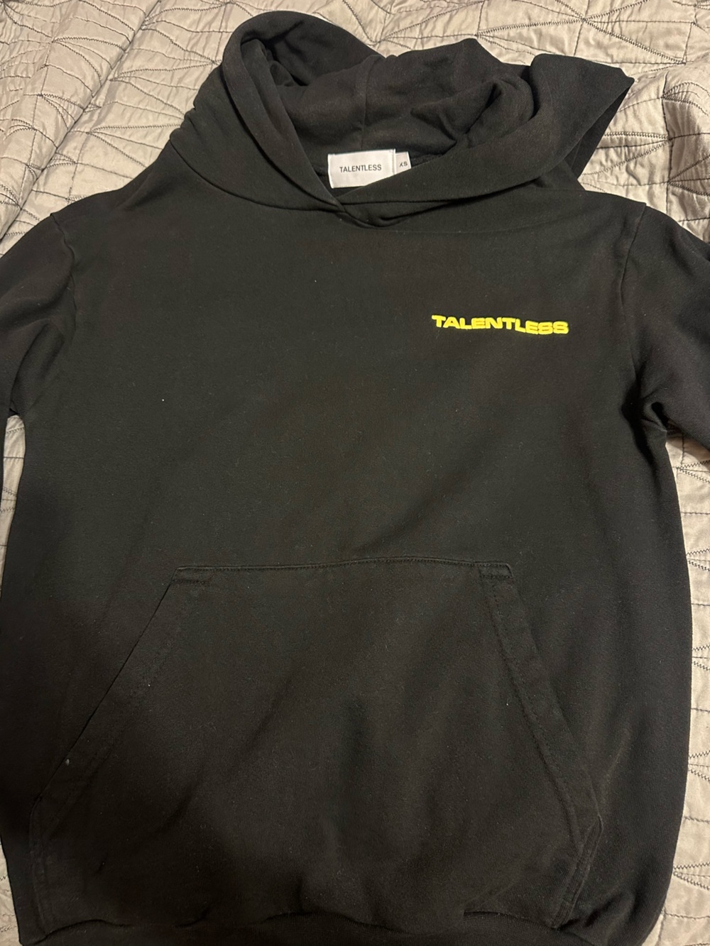 TALENTLESS Black Sweatshirt